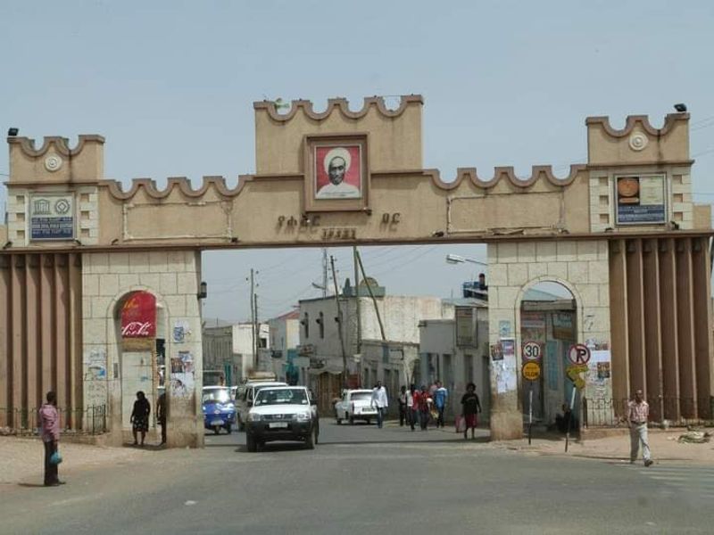 Addis Ababa Private Tour - The main gate of Harar city