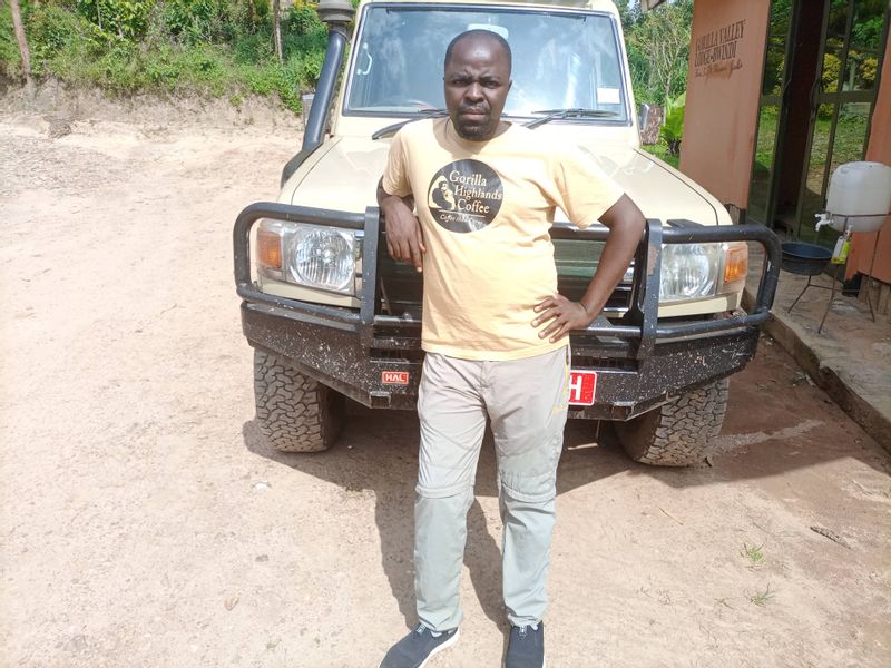 Western Private Tour - Me with safari car.