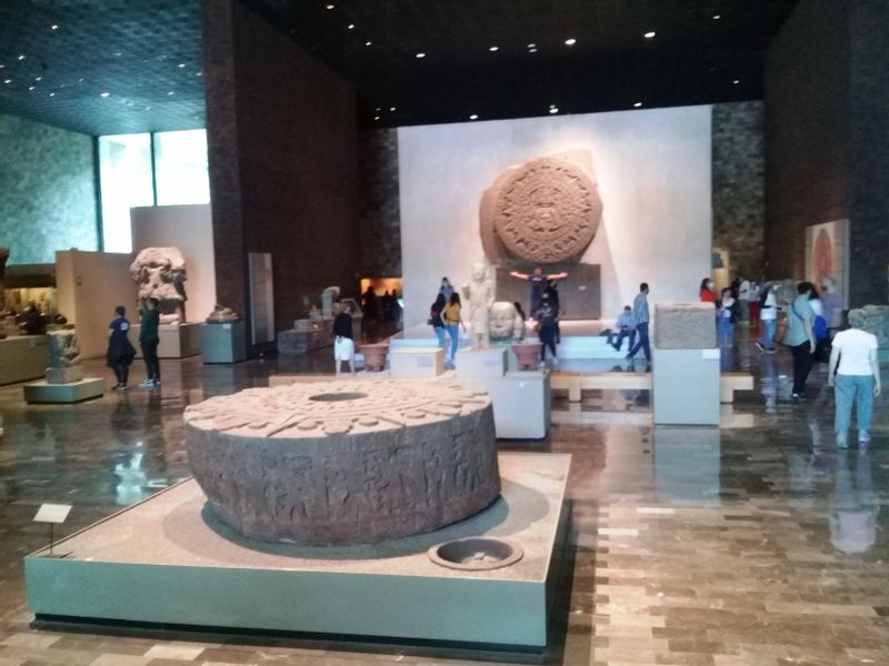 Mexico City Private Tour - Calendario Azteca Museo Antropología