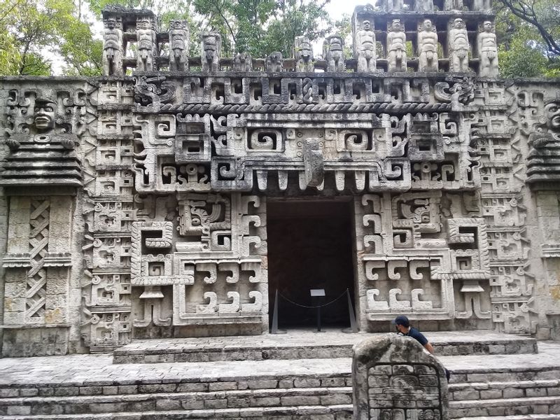 Mexico City Private Tour - Sala Maya Museo Antropología