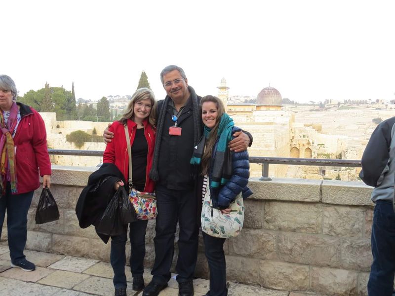 Nazareth Private Tour - Down to the Western Wall with two beautiful ladies 