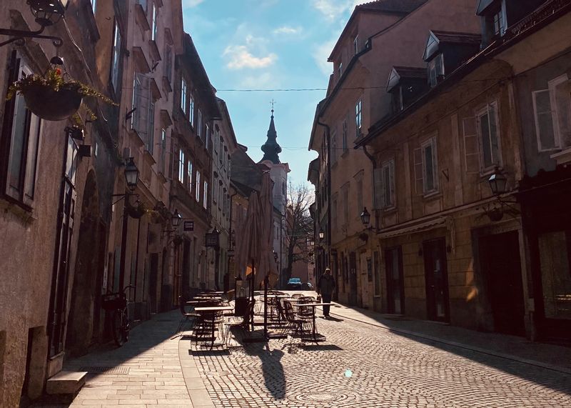 Ljubljana Private Tour - Early morning at Ljubljana 