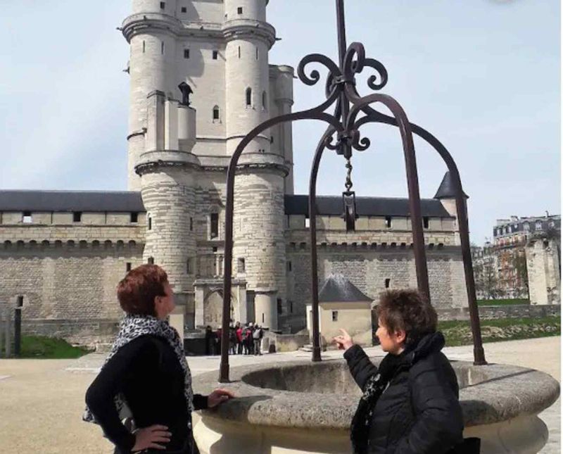 Paris Private Tour - Visiting a Castle