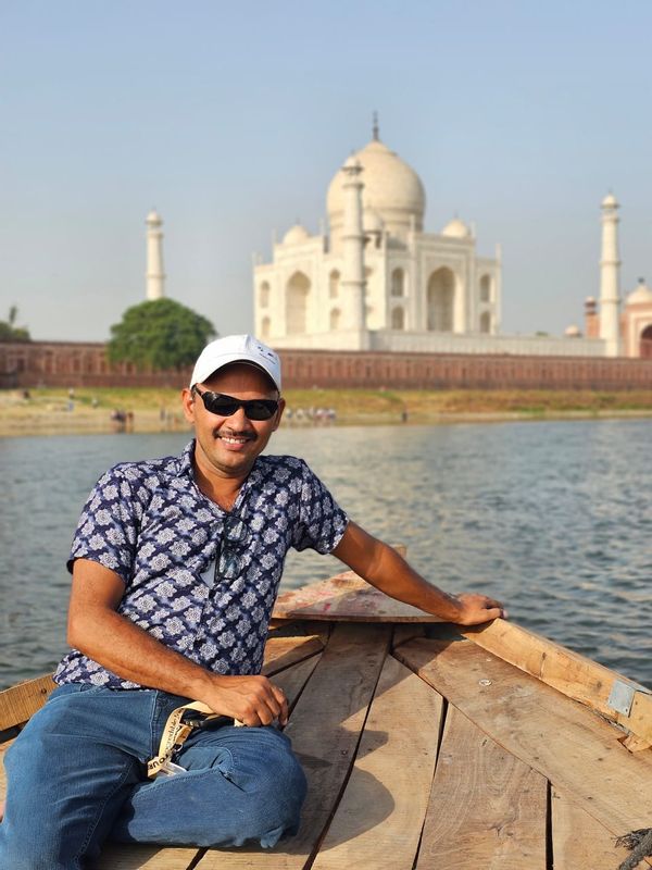 Agra Private Tour - Boatride back side of Taj Mahal