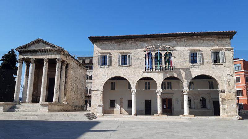 Istria Private Tour - Pula Forum