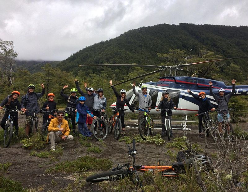 Los Lagos Private Tour - HELIBIKE