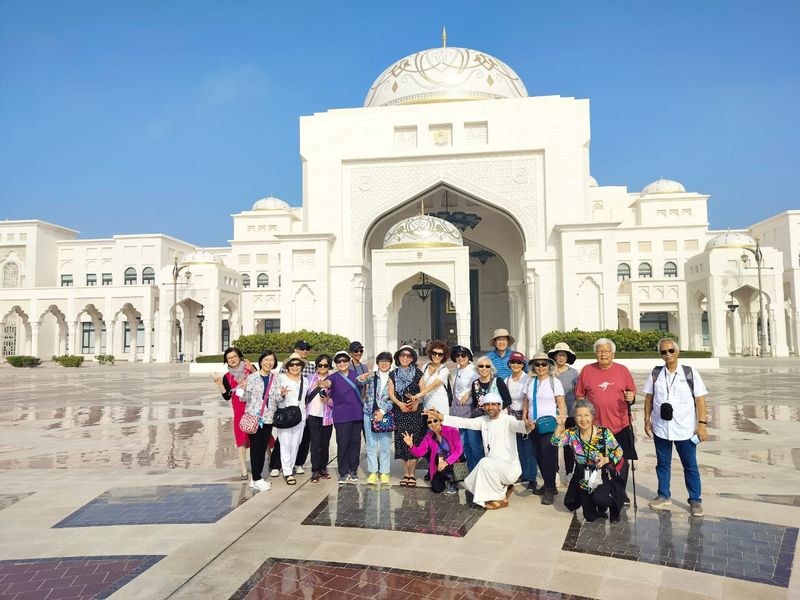 Dubai Private Tour - Qasr Al Watan 