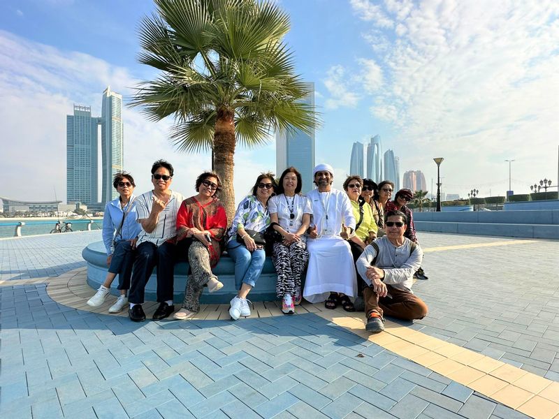 Dubai Private Tour - Cornice Beach, Abu Dhabi