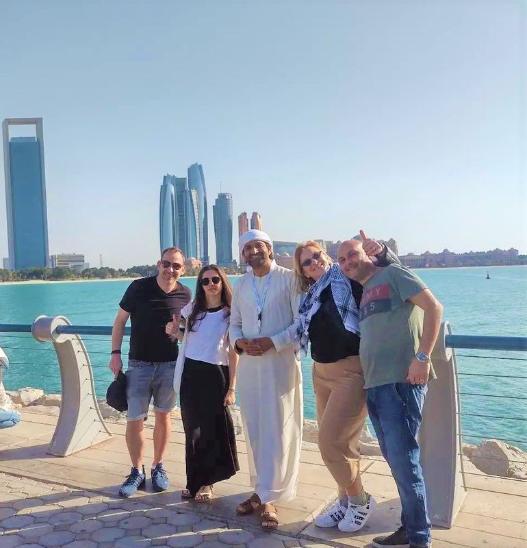 Dubai Private Tour - Corniche Beach