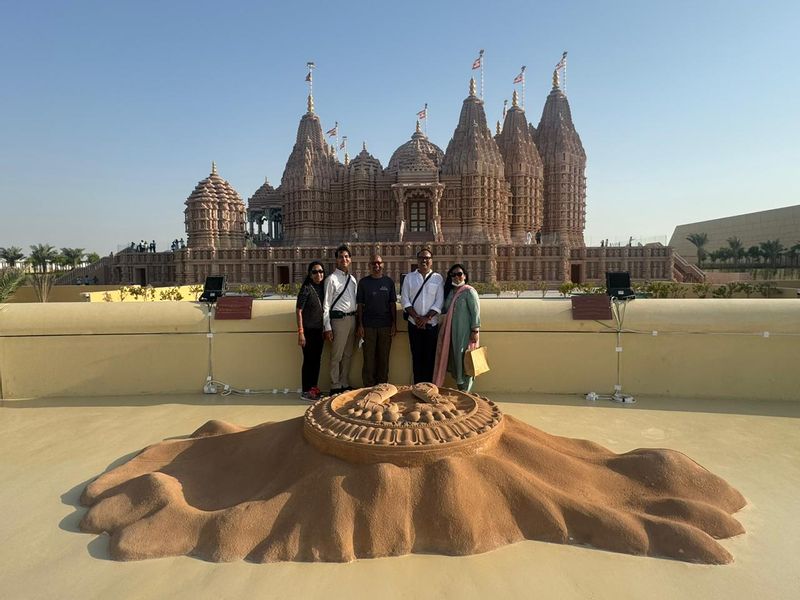 Dubai Private Tour - Baps Hindu Mandir