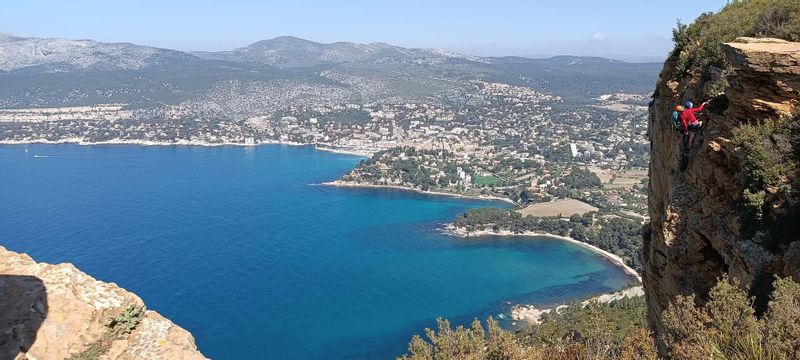 Aix en Provence Private Tour - Cassis from Cap Canaille