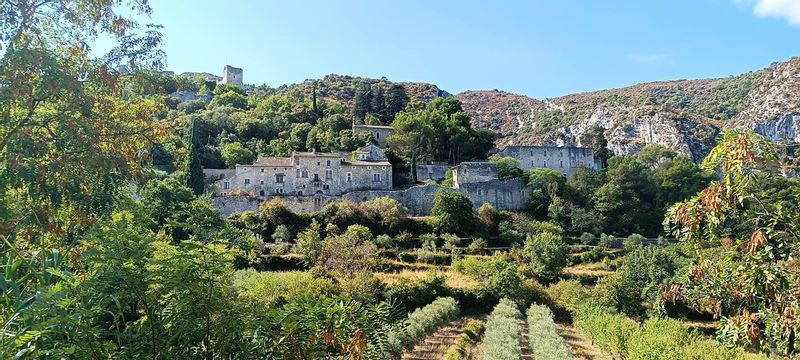 Aix en Provence Private Tour - Hilltop Village of Oppede le Vieux