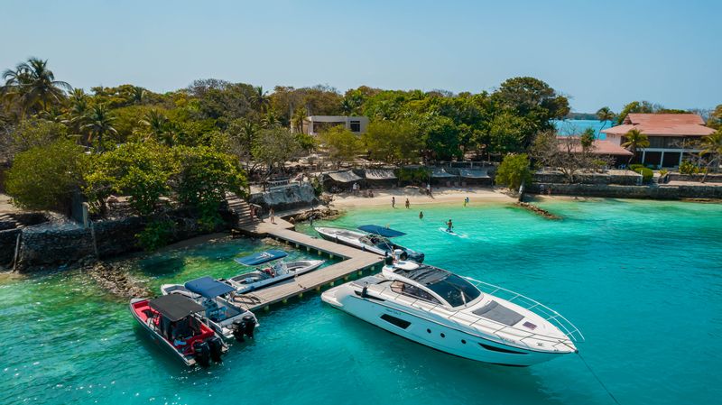 Cartagena Private Tour - Islands & yachts