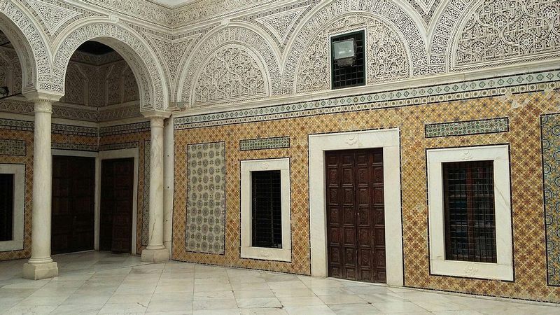 Tunis Private Tour - Dar Lasram