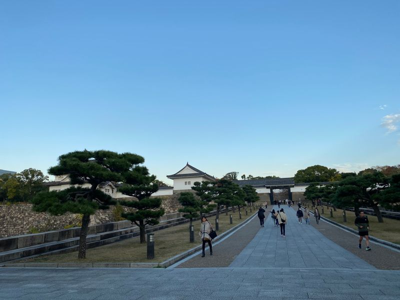 Hyogo Private Tour - Osaka Castle and Park