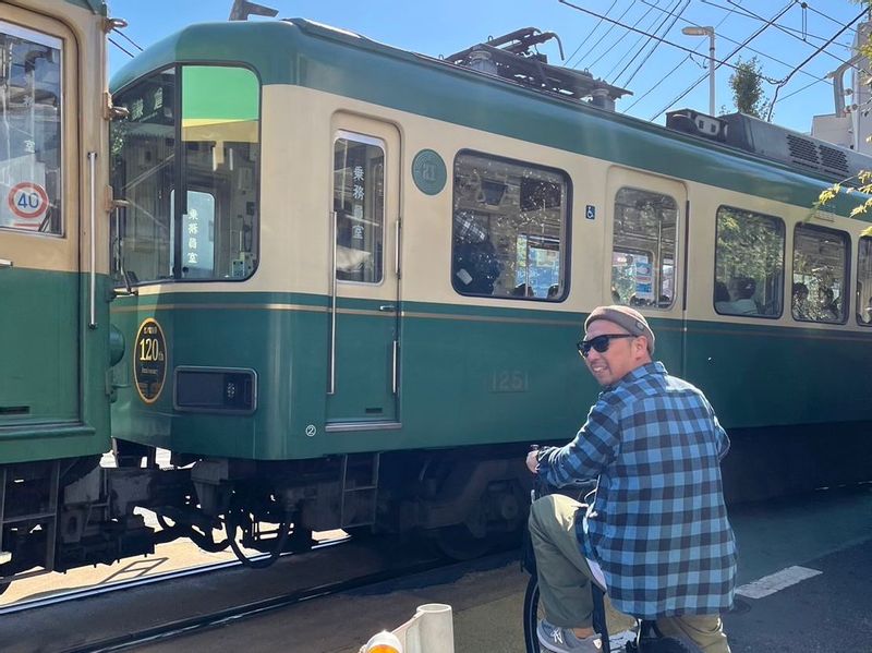 Kanagawa Private Tour - Local Enoden Train