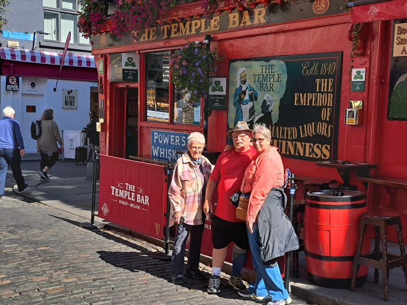 Dublin Private Tour - The Temple Bar 