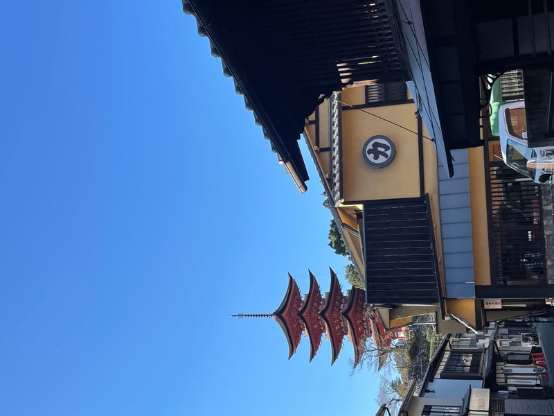 Hiroshima Private Tour - Street of Miyajima island