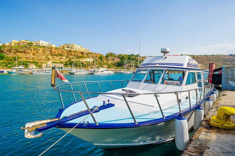 Malta Private Tour - Cabin Cruiser "Blue Lagoon"