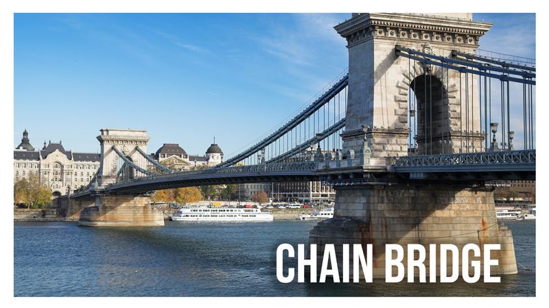 Budapest Private Tour - Chain Bridge