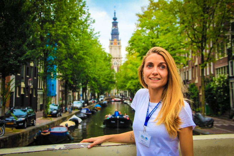 Amsterdam Private Tour - Raquel in an Amsterdam Walking Tour