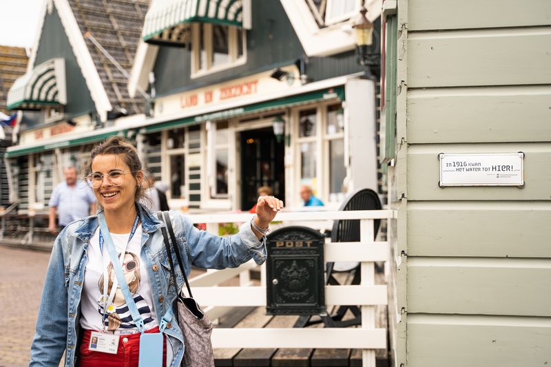 Amsterdam Private Tour - Sara in Waterland