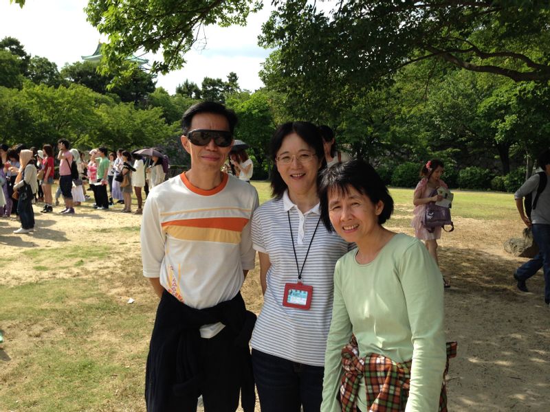 Aichi Private Tour - A nice and kind couple from Malaysia at Nagoya Castle Garden!
