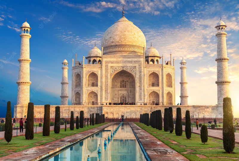 Agra Private Tour - The Taj Mahal 