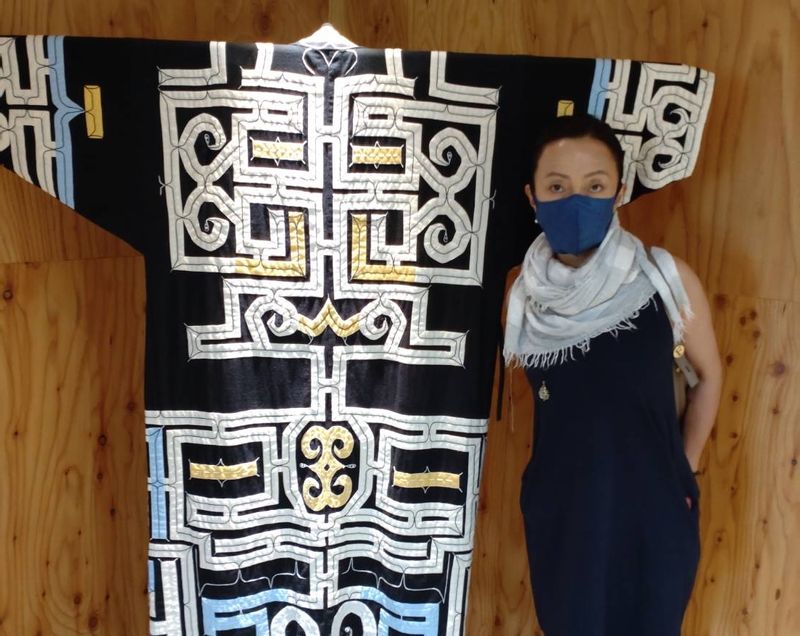 Hokkaido Private Tour - Embroidery of Ainu  people