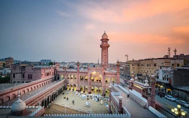 Islamabad Private Tour - MOHABBAT KHAN MOSQUE PESHAWAR