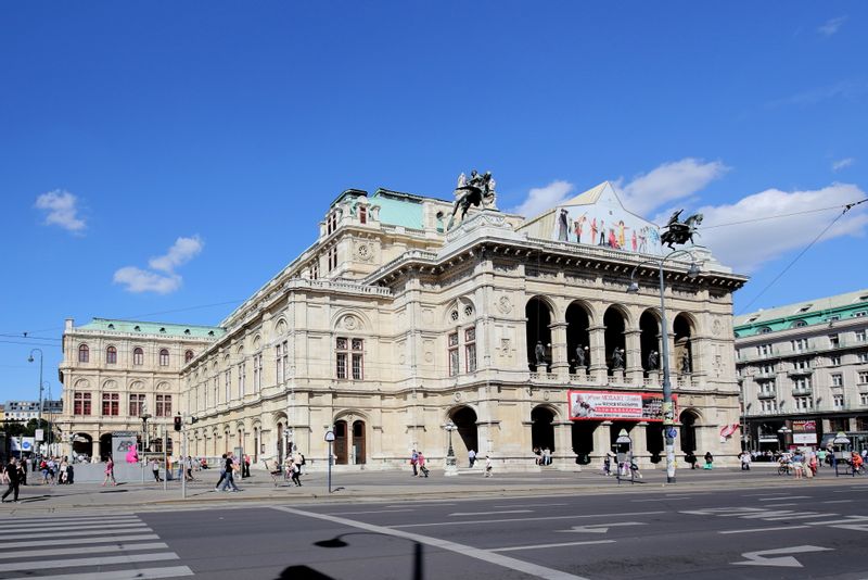 Vienna Private Tour - State Opera House 