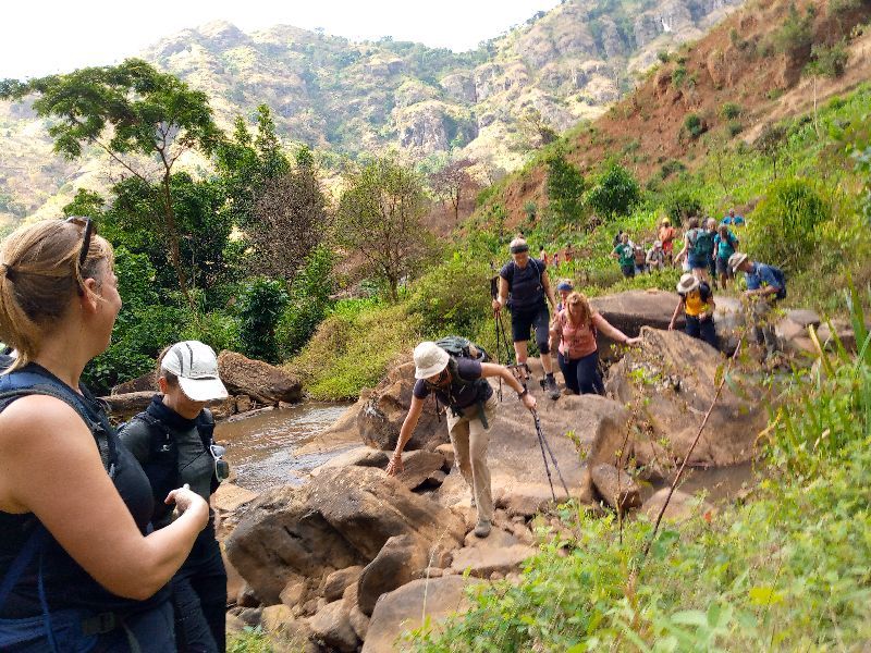 Tanga Private Tour - Valley walking to the waterfalls 