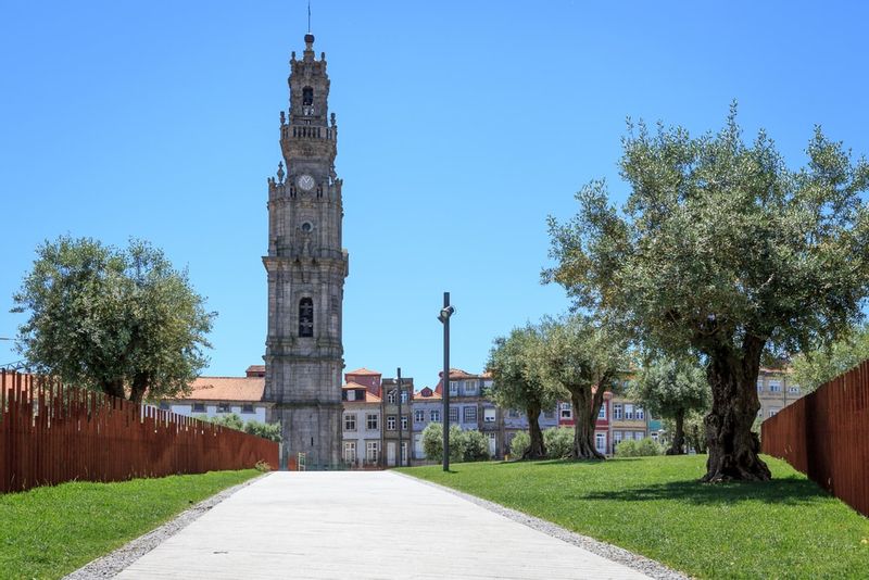 Porto Private Tour - Clérigos Tower