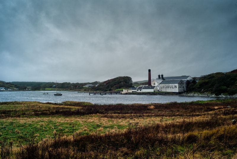 Edinburgh Private Tour - Lagavulin Distillery, Islay