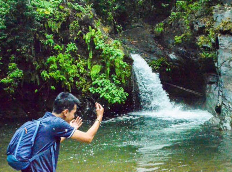 South Kalimantan Private Tour - Enjoy waterfall 