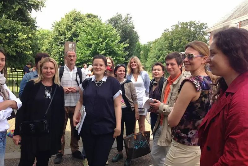 London Private Tour - Tour of the Serpentine Pavilion and Gallery, Hyde Park, London 