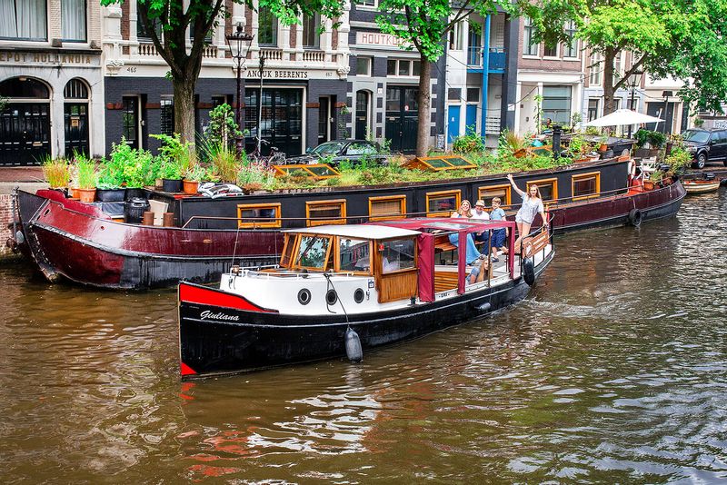 Amsterdam Private Tour - Our Giuliana