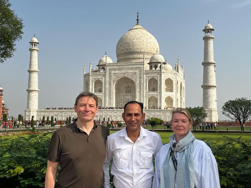 Agra Private Tour - With Our Happy Guest