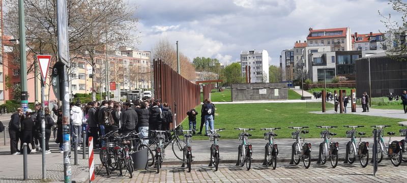 Berlin Private Tour - Ehemaliger Grenzkontrollstreifen/ former so called "death stripe"