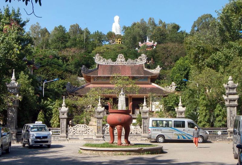 Nha Trang Private Tour - Long Son Pagoda