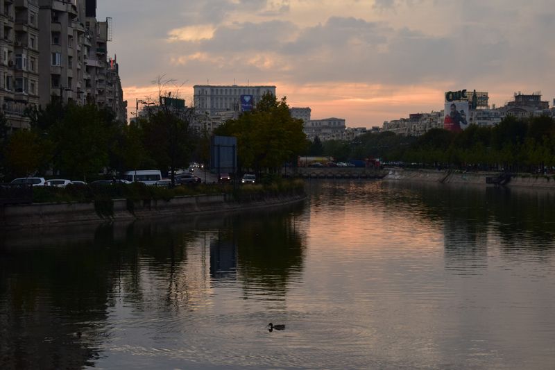 Bucharest Private Tour - Dambovita River