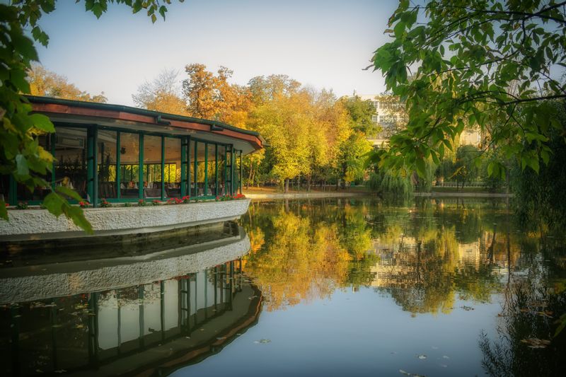 Bucharest Private Tour - Cismigiu Parl