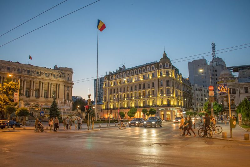 Bucharest Private Tour - Victoria way