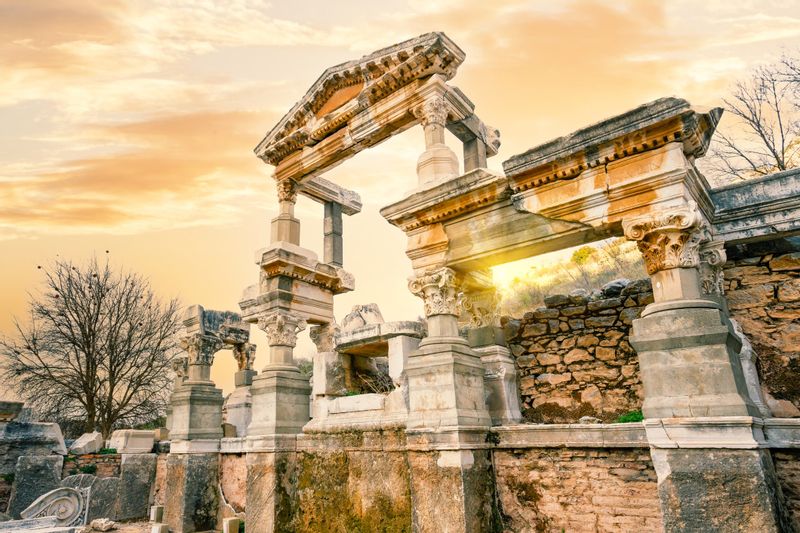 Kusadasi Private Tour - Traian Fountain