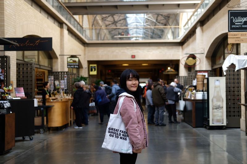 Chiba Private Tour - The market in SF