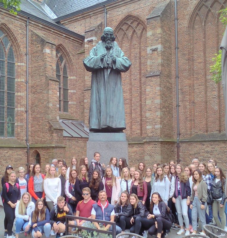 Rotterdam Private Tour - Naarden, near by Great Church ( St. Vitus Church) and Jan Amos Komensky Monument