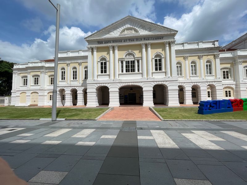 Singapore Private Tour - Singapore civic district former Parliament Hous