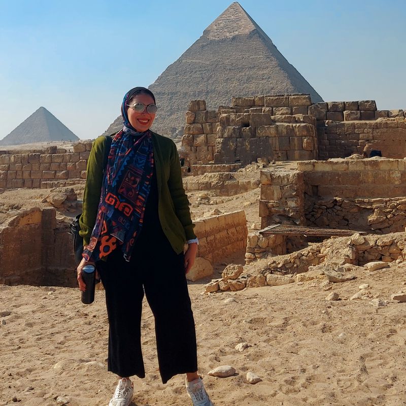 Cairo Private Tour - Giza plateau pyramid