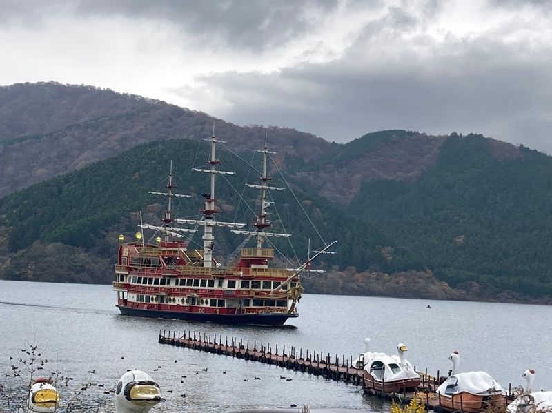 Tokyo Private Tour - Hakone Pirate Ship