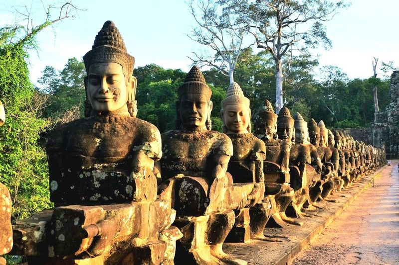 Siem Reap Private Tour - Southern Gate Of Angkor Thom